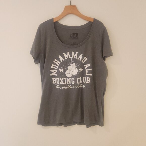 Muhammad Ali Boxing Clun T-Shirt Gray Graphic Print Womens Size 1 (Large) - Picture 2 of 7
